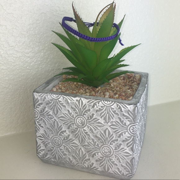 ☔️ 3 Piece Set Handmade Chinese Knotting Bracelets - Picture 2 of 8